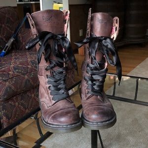 Size 10 doc martens
